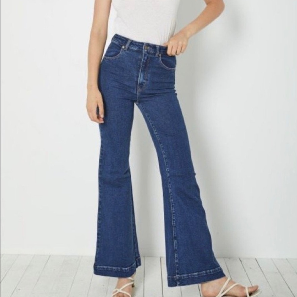 Rolla’s Eastcoast Flare Jeans Dream Blue Size 25 / 7 Dark Wash